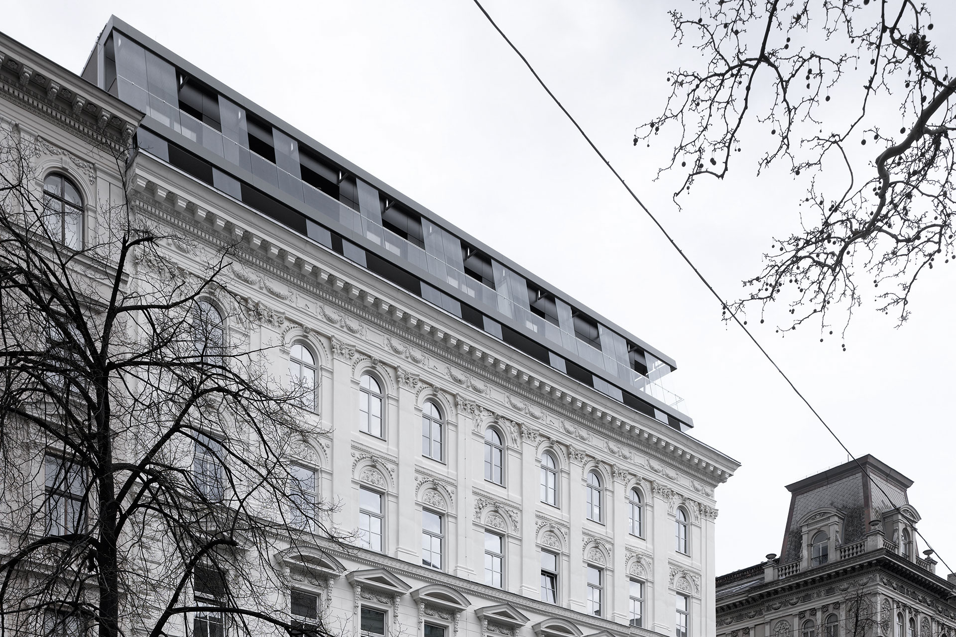 AVEST - Immobilie in der Börsegasse 10, 1010 Wien. Blick vom Straßenniveau